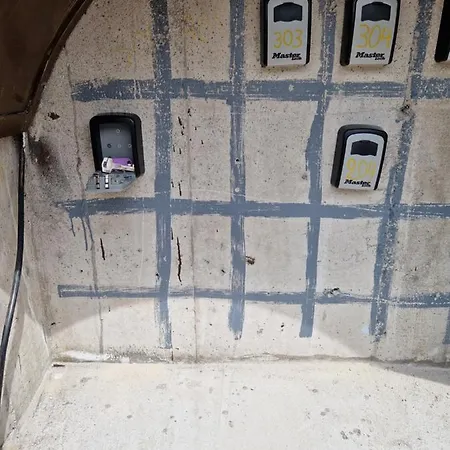 Afros Lux 201 * Nea Kallikrateia